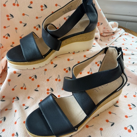 SOUL Naturalizer Shoes - SOUL Naturalizer Black & Gold Platform Wedge Sandals